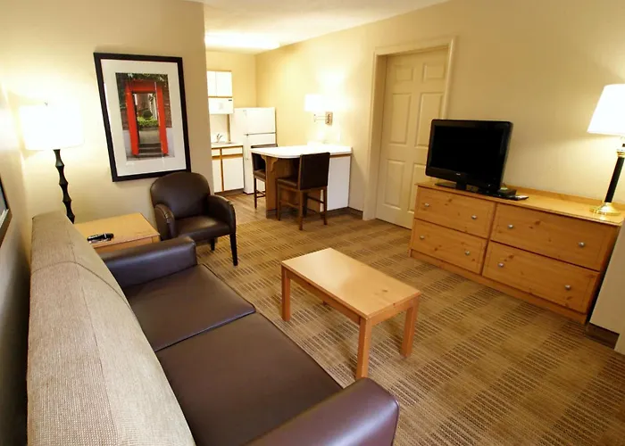 Family Hotel: Extended Stay America Select Suites - Durham - University - Ivy Creek Blvd